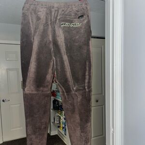 Like New pelle
pelle two Piece suede jacket, and pants